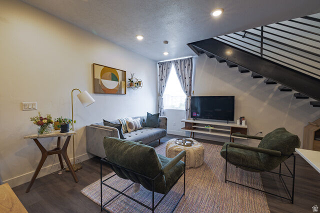 Property Photo: 933 S Washington St. #307 S UT 84101
