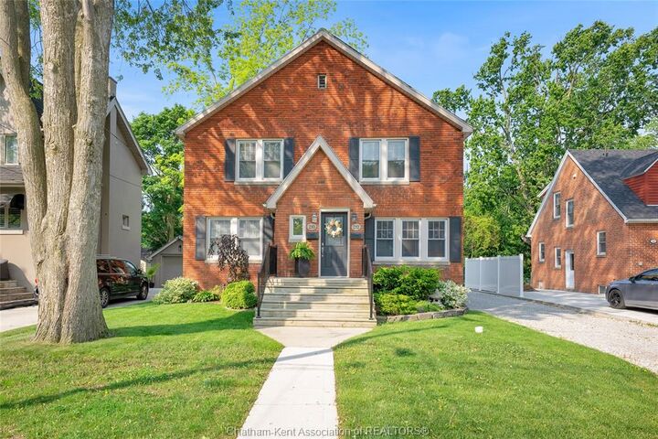 Property Photo: 210-212 Elizabeth Street ON N7L 2Y7