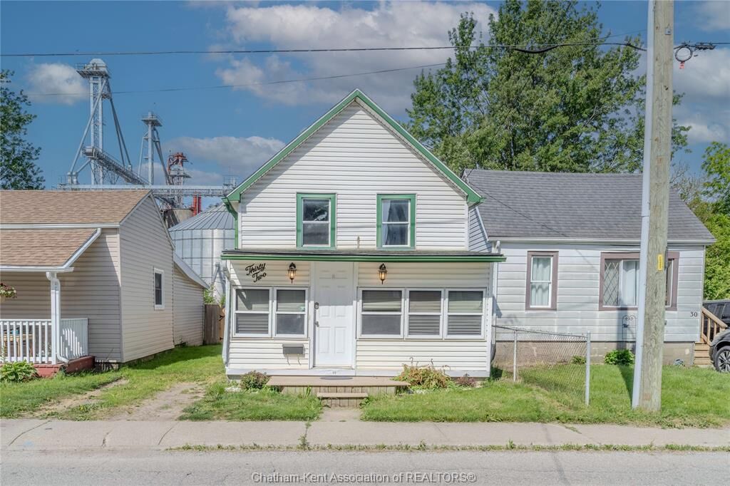Property Photo: 32 Degge Street ON N7M 4X2