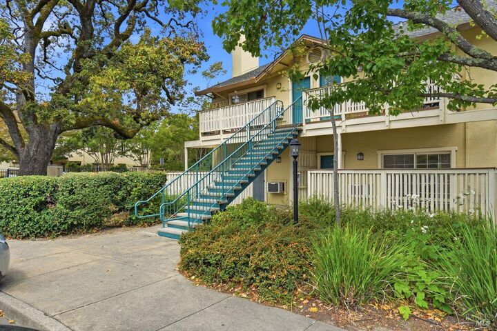 Property Photo:  2420 Edgewater Drive 15  CA 95407 