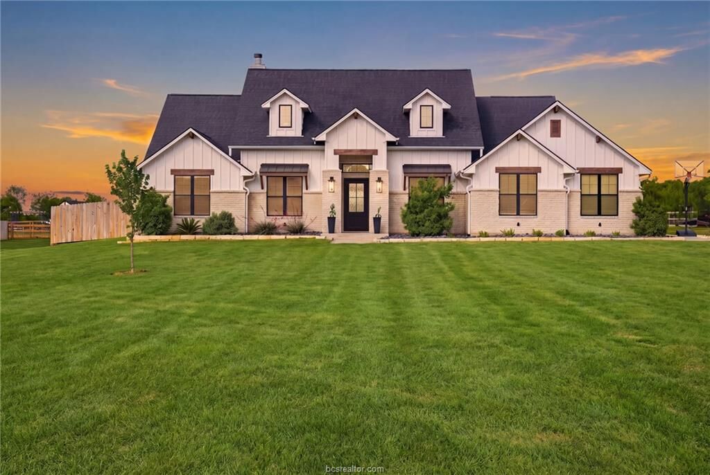 Property Photo: 7813 Stiteler Drive TX 77808