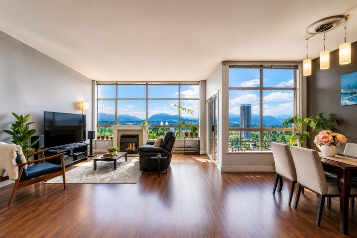 14881 103A Avenue 2001 — photo 1