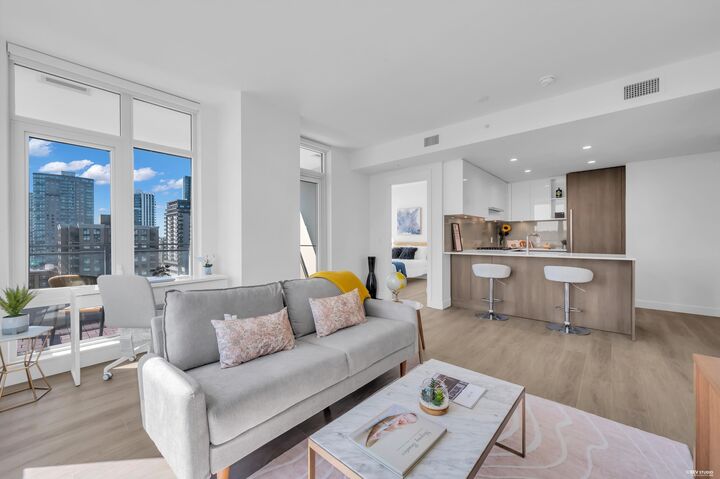 Property Photo: 618 Carnarvon Street 910 BC V3M 0N9