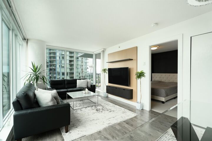 Property Photo: 4189 Halifax Street 2607 BC V5C 0H9