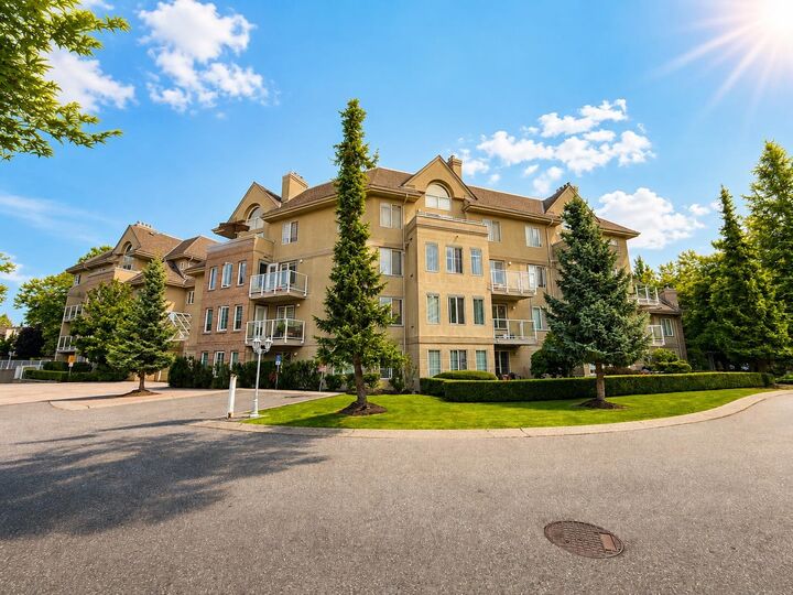 Property Photo: 12125 75A Avenue 402 BC V3W 1B9