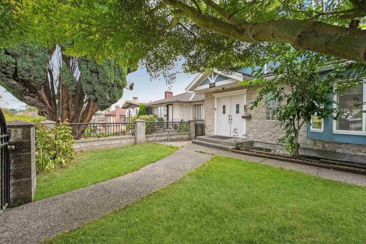 Property Photo: 3054 E 5th Avenue BC V5M 1N8