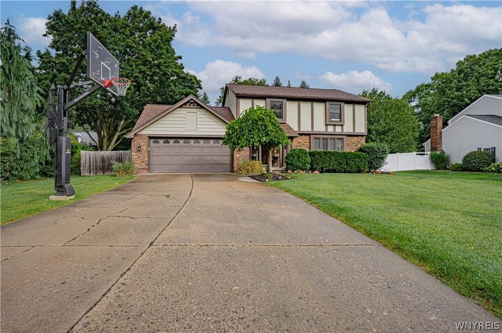 Property Photo:  385 Hawthorne Place  NY 14174 