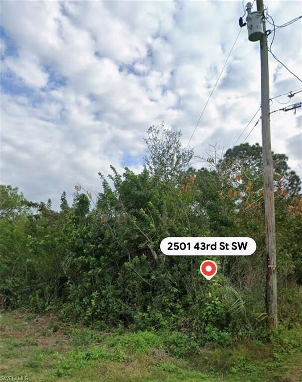 Property Photo:  2501 43rd St SW  FL 33976 