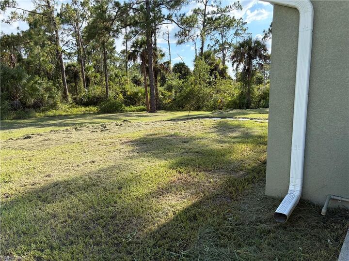 Property Photo:  1597 Rugby Ln  FL 33935 