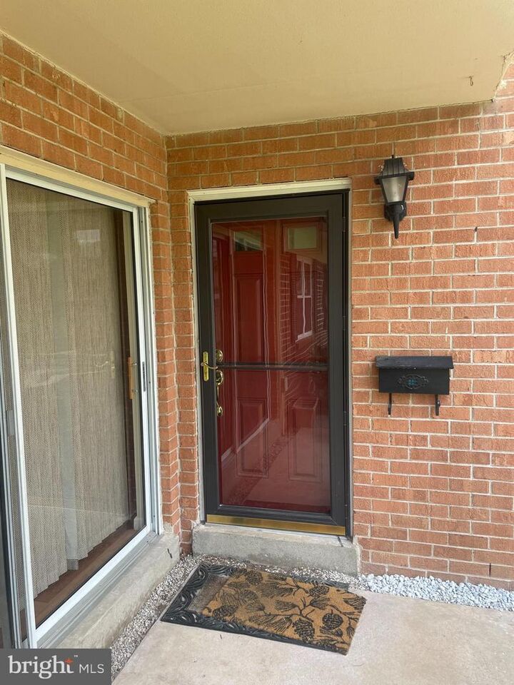 Property Photo:  208 Old Forge Crossing 208  PA 19333 