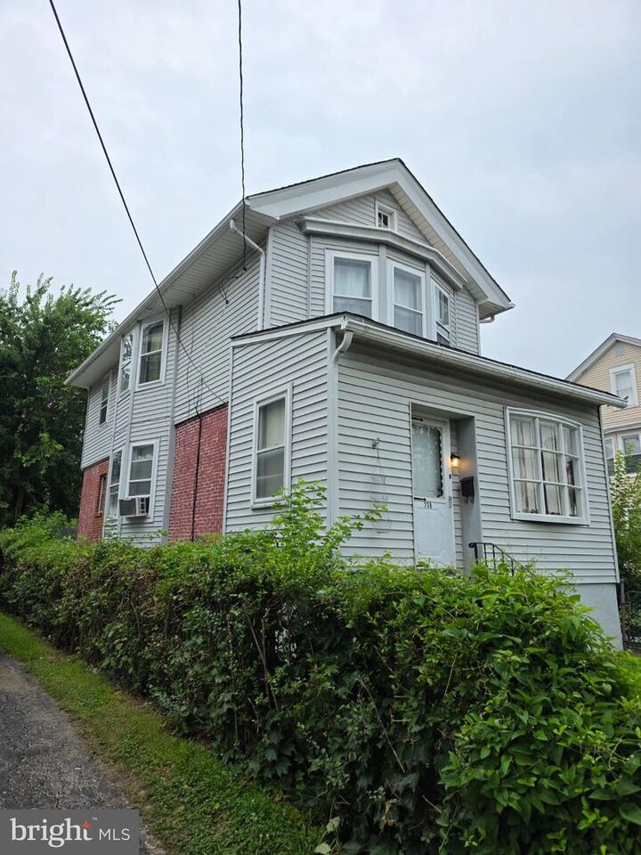 Property Photo: 238 N Lexington Avenue PA 19050