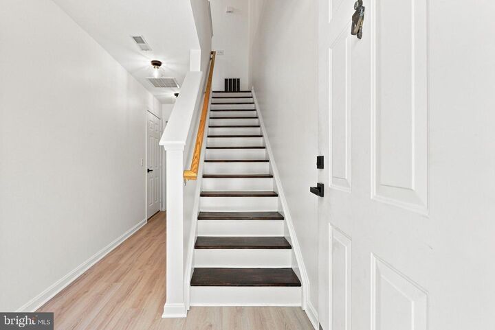 Property Photo:  46017 Caraway Terrace  VA 20166 