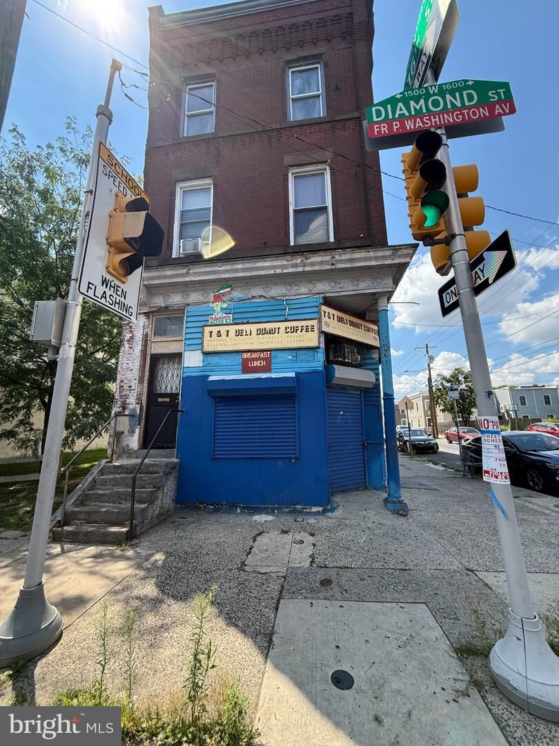 Property Photo:  1542 Diamond Street  PA 19121 