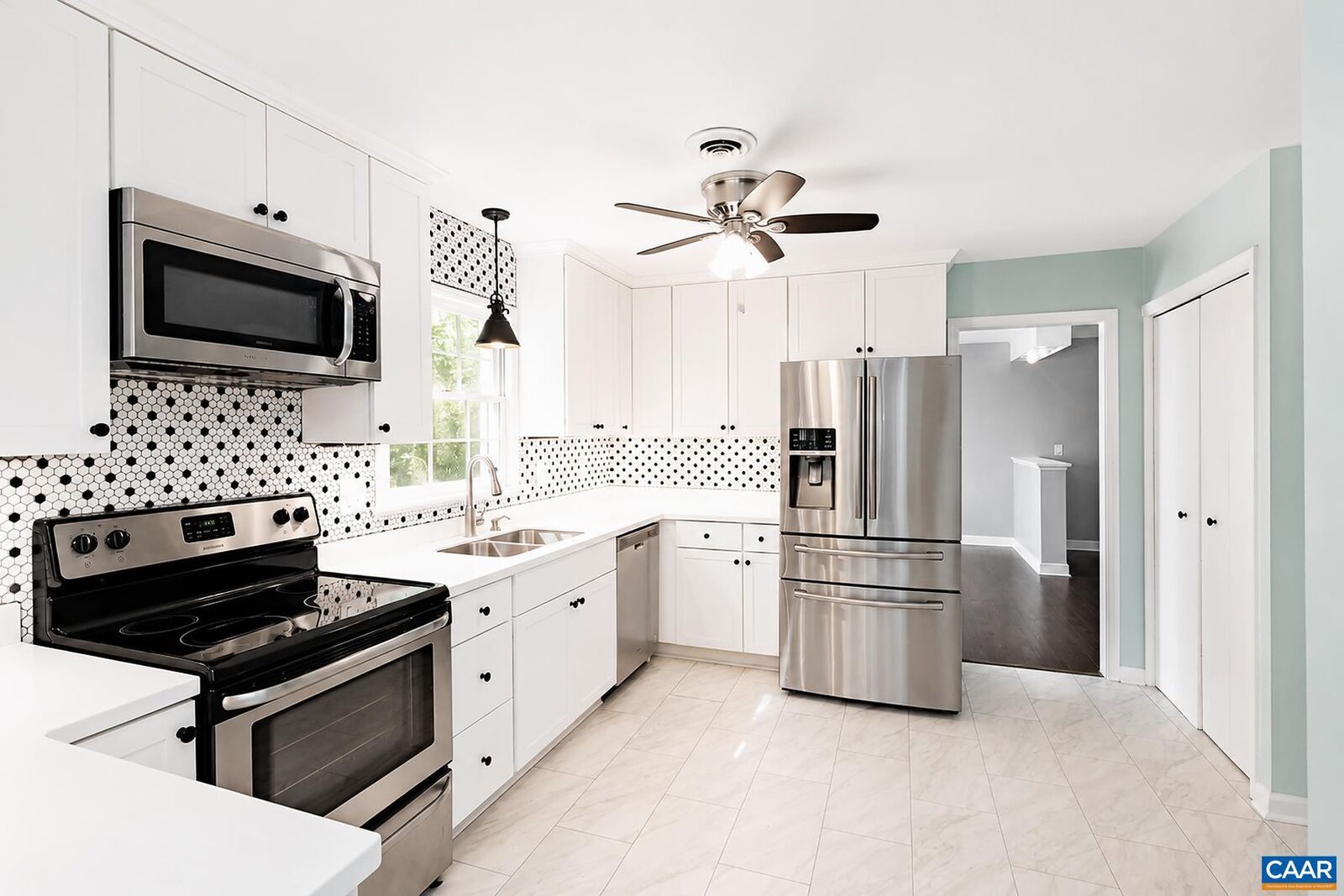 Property Photo:  208 Surrey Rd  VA 22901 