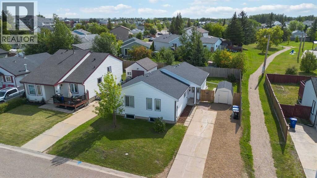 Property Photo:  198 Bird Crescent  AB T9H 4T4 