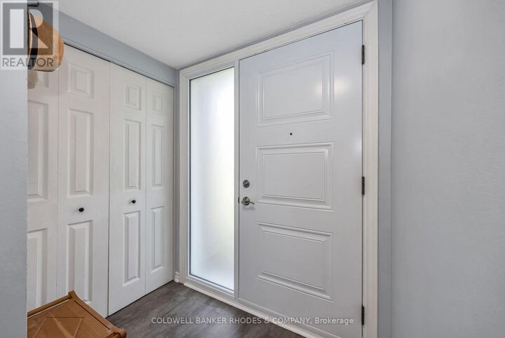 Property Photo:  68 Costello Avenue  ON K2H 7C5 