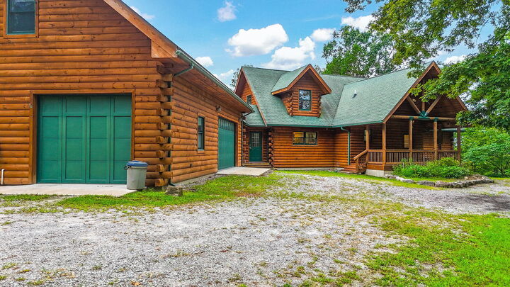 Property Photo: 9131 W Terrapin Hills Rd MO 65203