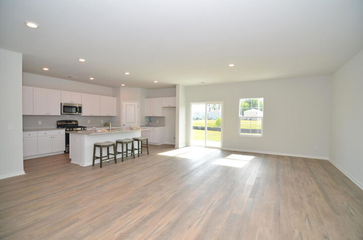 Property Photo: 333 Matuskovic Drive SC 29414