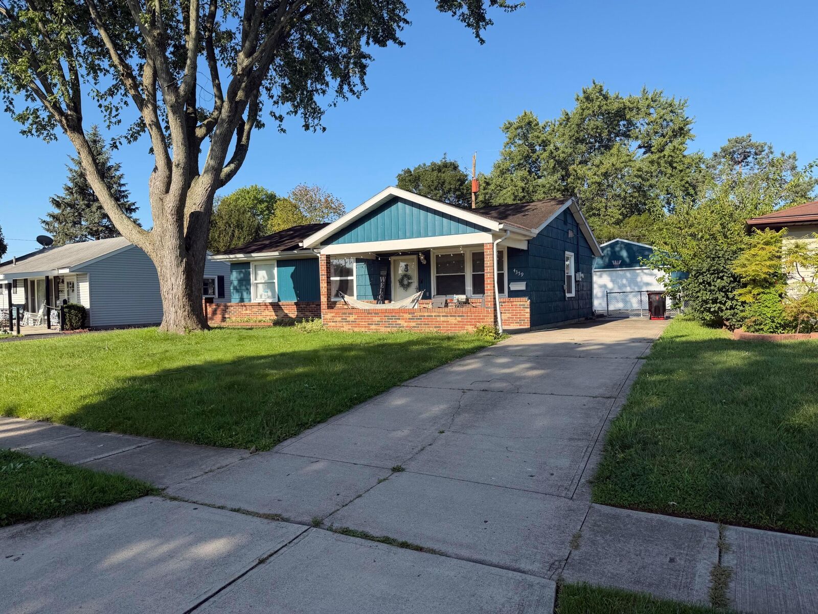 Property Photo: 4359 Maplegrove Drive OH 43123