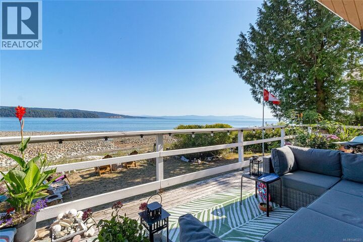 Property Photo: 4995 Shoreline Drive BC V0R 1G0