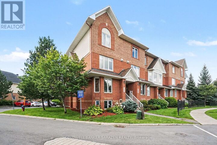 Property Photo:  282 Cresthaven Drive 11  ON K2G 6W4 