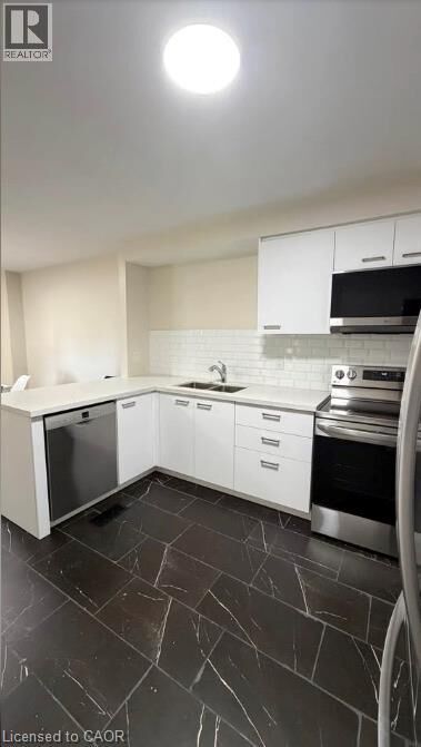 590 Millbank Drive 18 — photo 1