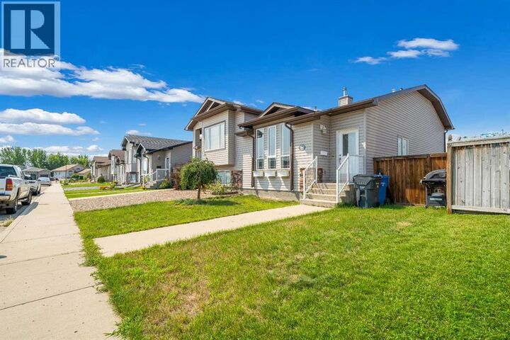 Property Photo: 96 Northlands Crescent Northeast AB T1C 2A9