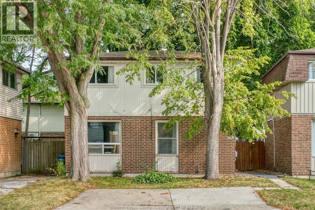 Property Photo:  9370 Aire Court  ON N8S 4E6 