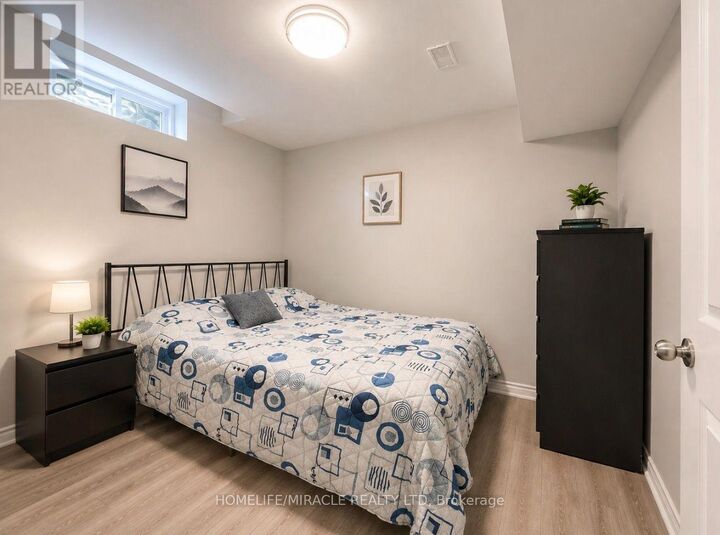 Property Photo: 5437 Royal Aberdeen Drive #Bsmt ON L4Z 3W2