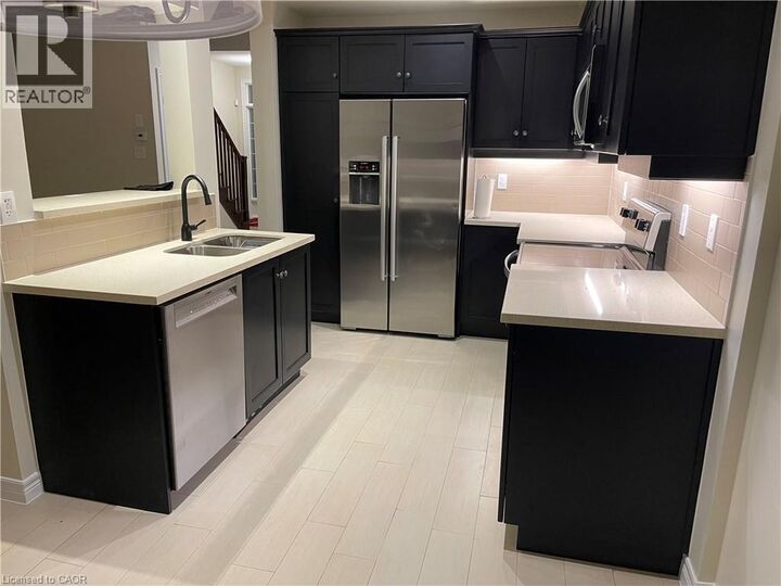 Property Photo:  40 Dartmouth Gate 3  ON L8E 0B9 