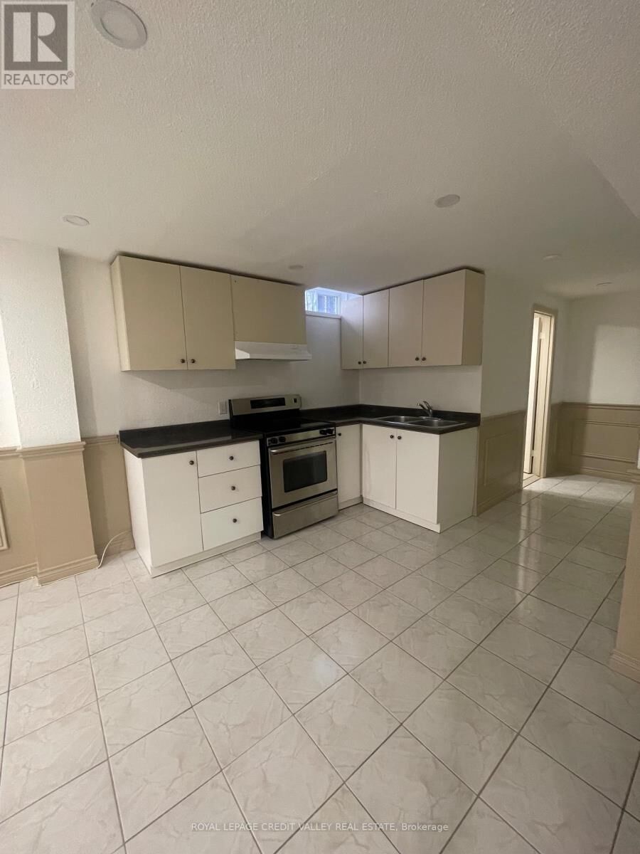 Property Photo:  34 Jacana Street  ON L4L 3Y5 