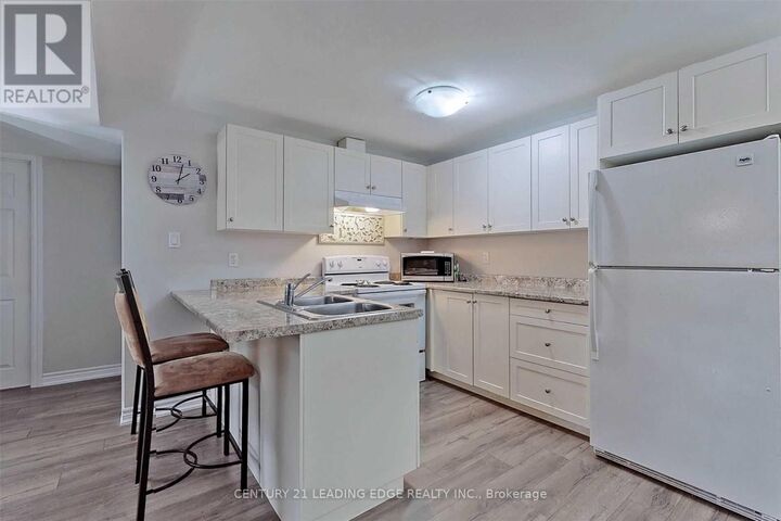 Property Photo:  308 Elgin Street West  ON L1J 2P3 