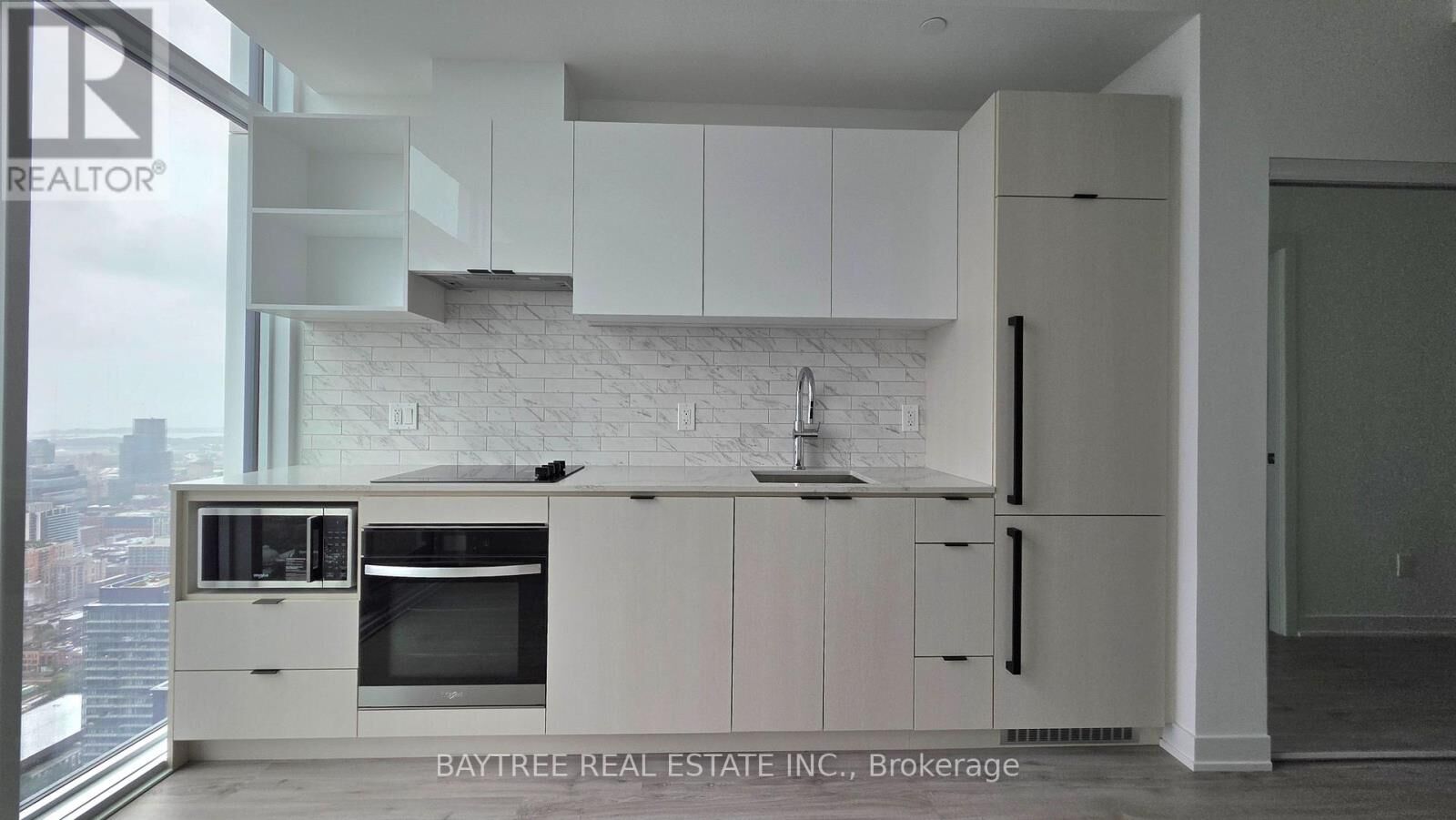 Property Photo:  252 Church Street Ph07  ON M5B 1Z2 