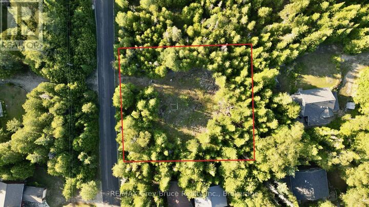 Property Photo:  8 Devils Glen  ON N0H 1X0 
