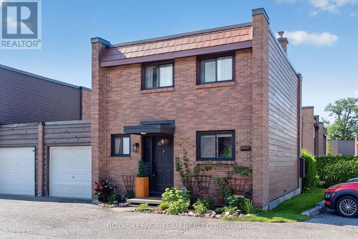 Property Photo: 3 F Arnold Drive ON K2H 6V6
