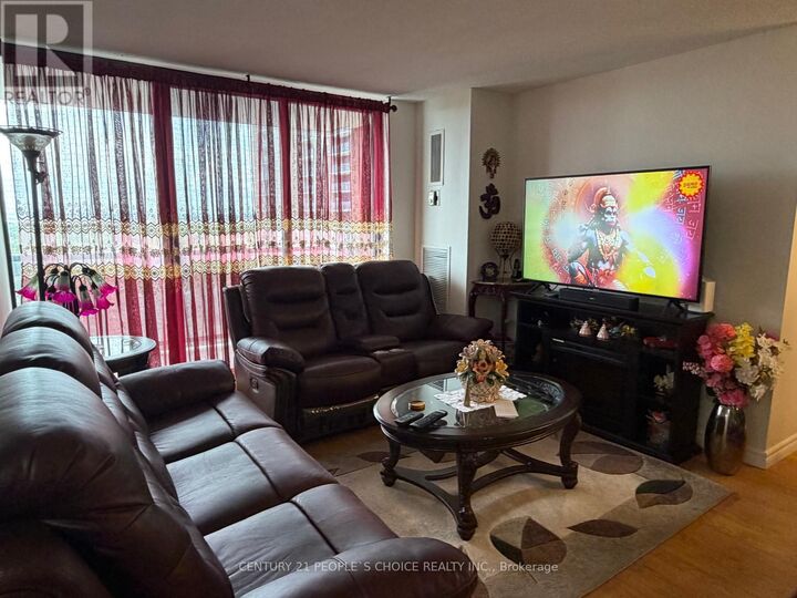 Property Photo: 17 Knightsbridge Road 1205 ON L6T 3X9