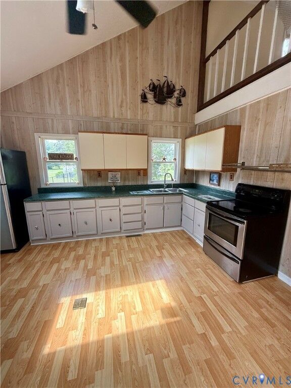 Property Photo:  561 Shore Drive  VA 23071 