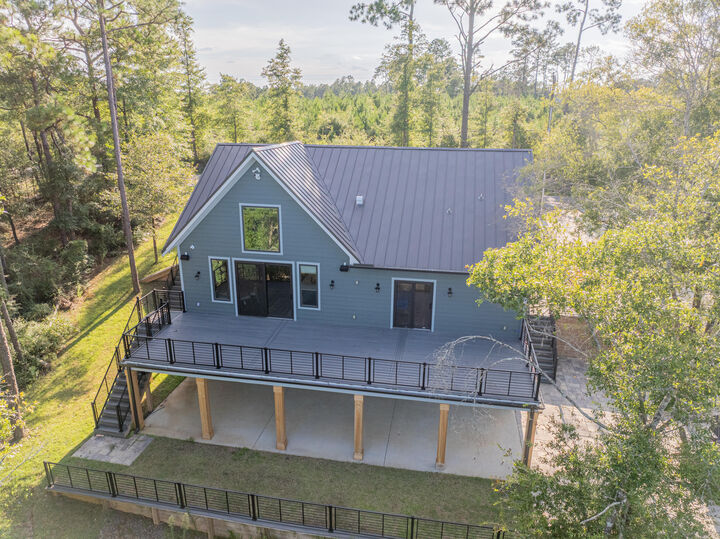 Property Photo:  172 Blue Pond Circle  FL 32455 