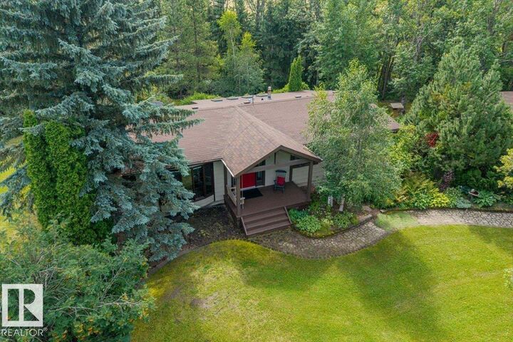 Property Photo: 56419 Rge Road 274 AB T8R 1Y7