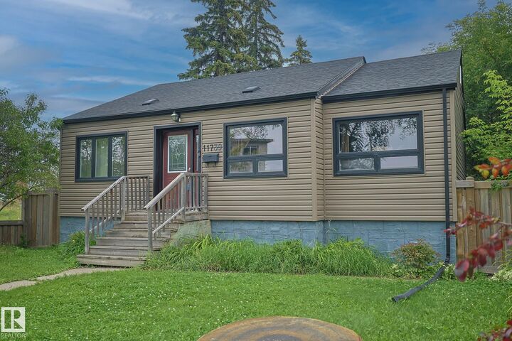 Property Photo: 11739 129 Street NW AB T5M 0Y8
