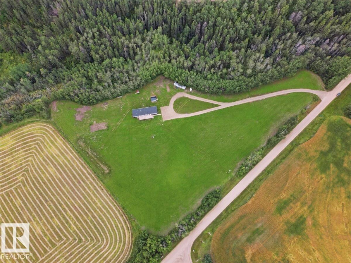 Property Photo: 1409 Twp Rd 502 AB T0C 2P0