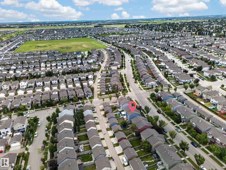 Property Photo:  2115 32 Street NW  AB T6T 0K4 