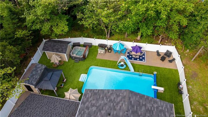 Property Photo: 5 Esdale Drive NB E2E 4H8