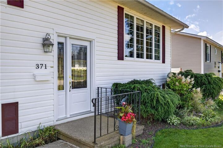 Property Photo:  371 Highplain Crescent  NB E1V 1B3 