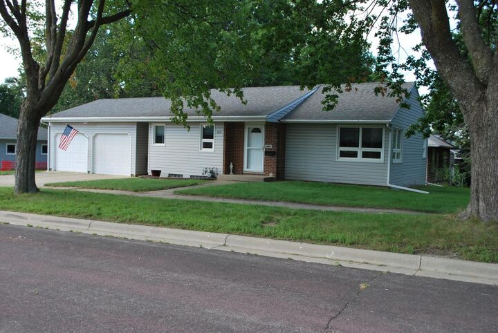 Property Photo:  455 Ward Street  MN 56031 