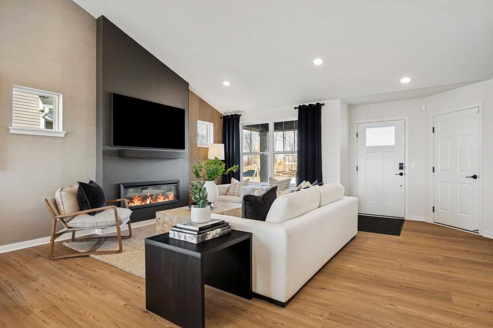 Property Photo:  1652 Lund Way  MN 55379 