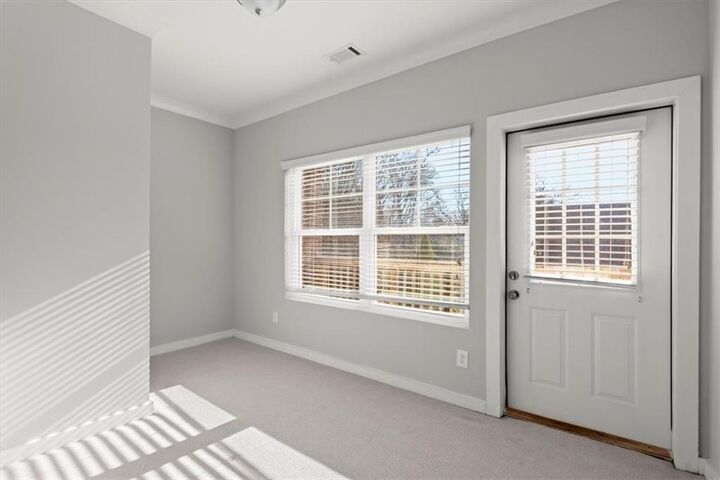 Property Photo:  2017 Ocean Drive  GA 30318 