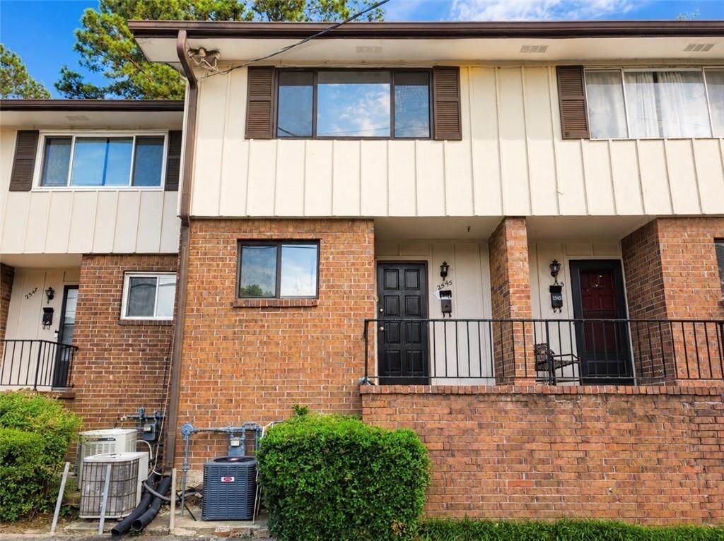 Property Photo: 2545 Bradford Square NE GA 30345