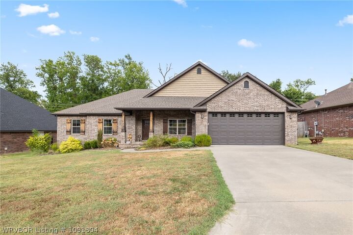 Property Photo: 2304 Vail Drive AR 72956