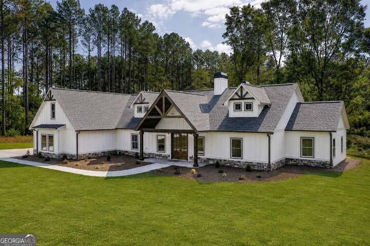 Property Photo: 153 Riversong Road GA 30117
